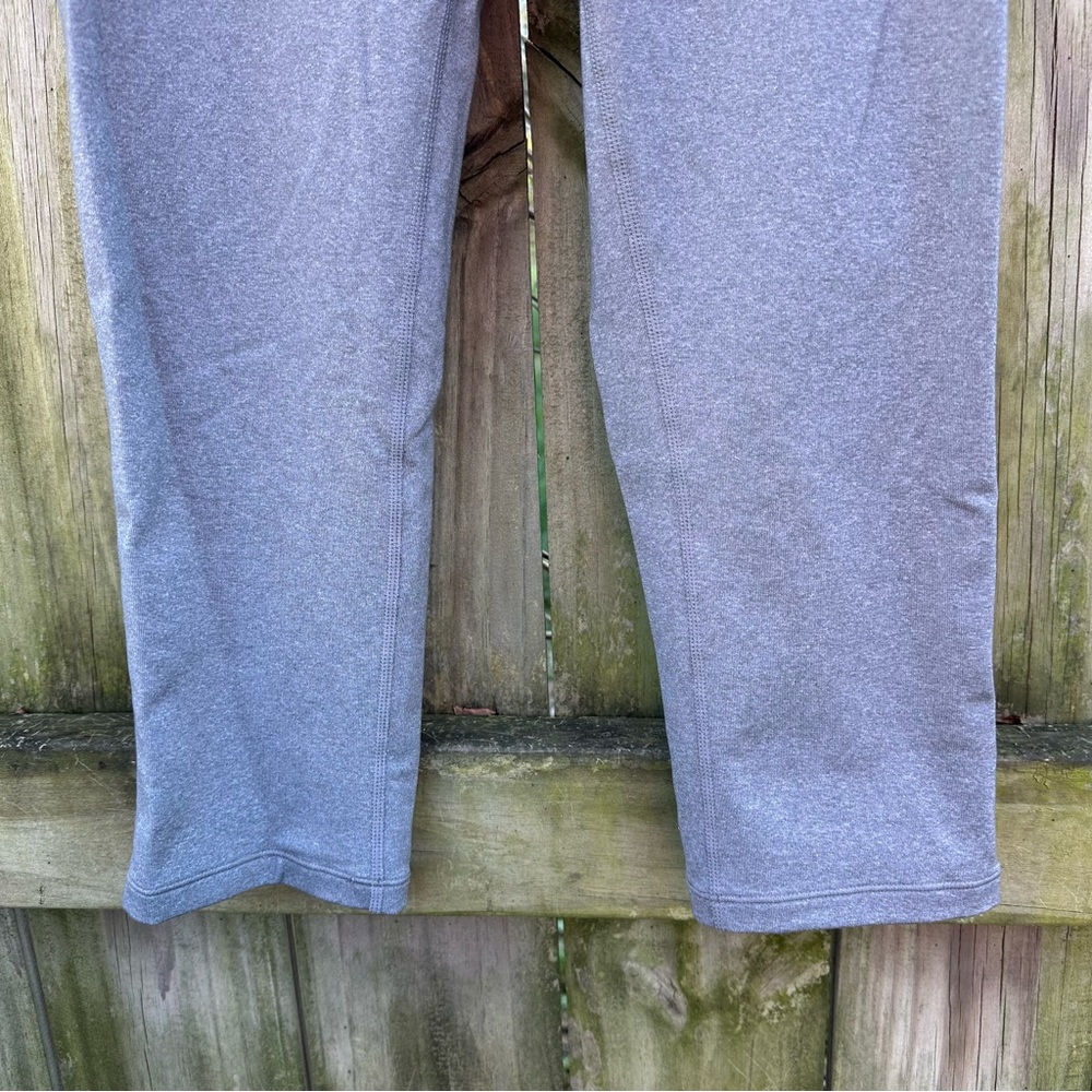 Prana Chakara Capri‎ Legging Heather Gray Size Medium - Picture 3 of 10